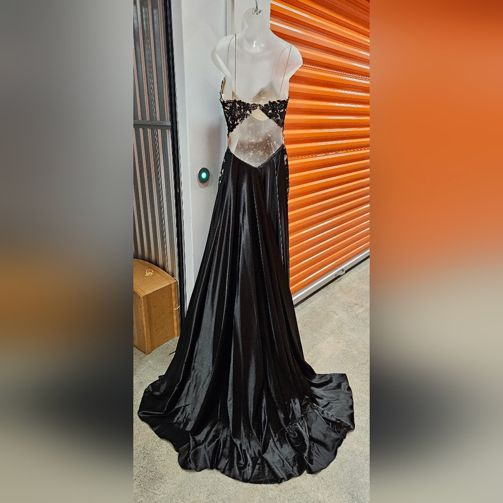 Sherri Hill #52538 Lace Prom Gown, Size 0 BLACK And Size 6 BLUE - Picture 5 of 12